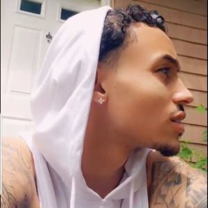 Meet your Posher, Blake